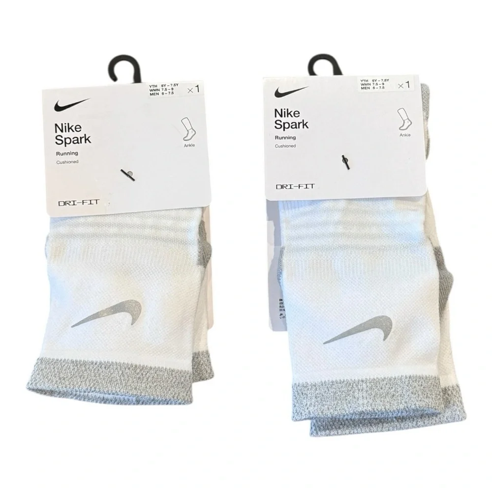 NIKE Dri-FIT Spark Cushioned Running Ankle Sock Set Of 2 Size 7.5-9W NEW